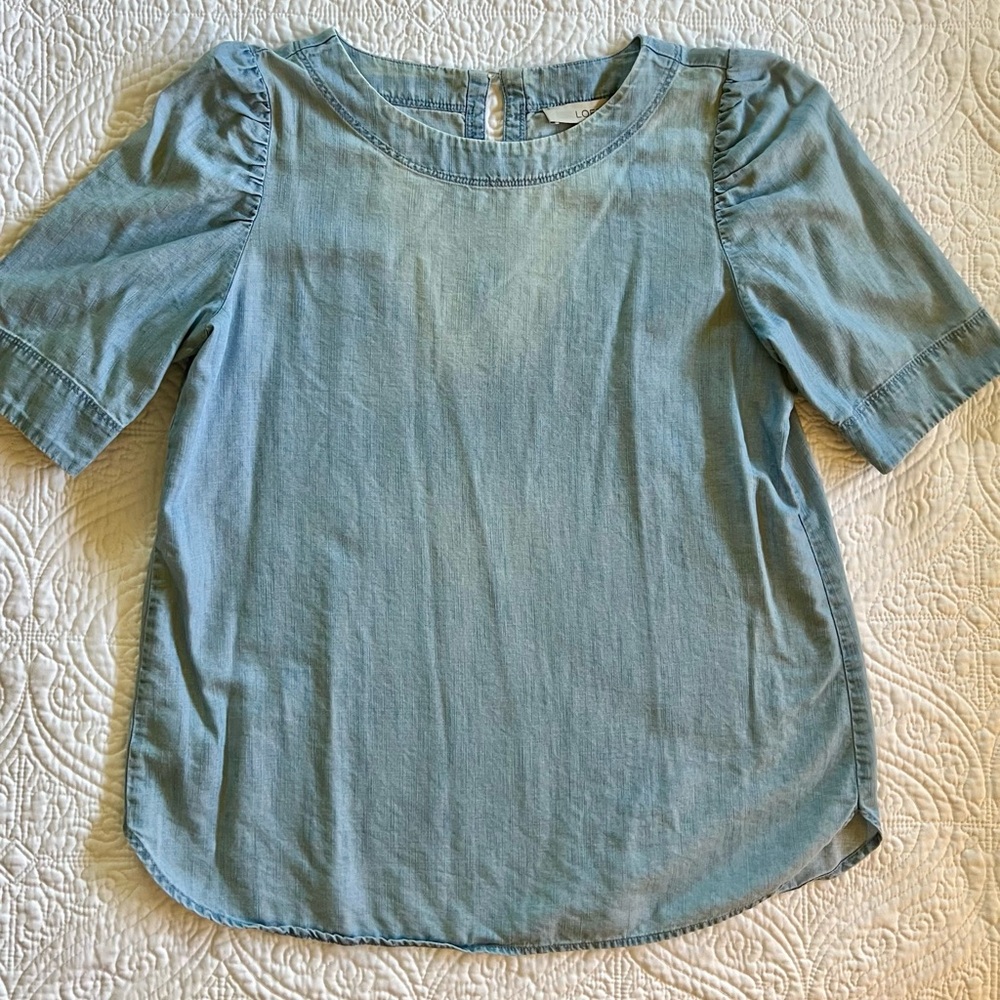 Loft Chambray 🌻 denim shirt short puff sleeve